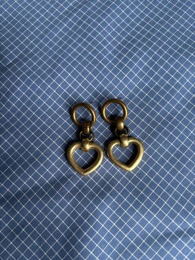 laura lombardi tesoro heart earrings